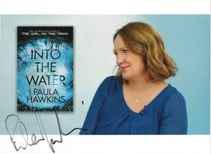 Autogramm Literatur (UK) | Paula HAWKINS | 2016 Foto (Portrait Color XM) "Into The Water"