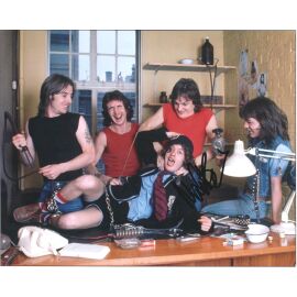 Autogramm Rock (AUS) | AC/DC | 1976 Foto (Gruppenbild Color XL) + AG Mark Evans