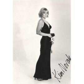 Autogramm Film (USA) | Kim NOVAK | 1960er (Portrait SW XM)