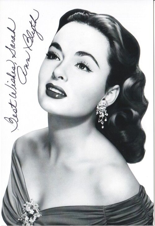 Autogramm Film (USA) | Ann BLYTH | 1940er Foto (Portrait SW XM)