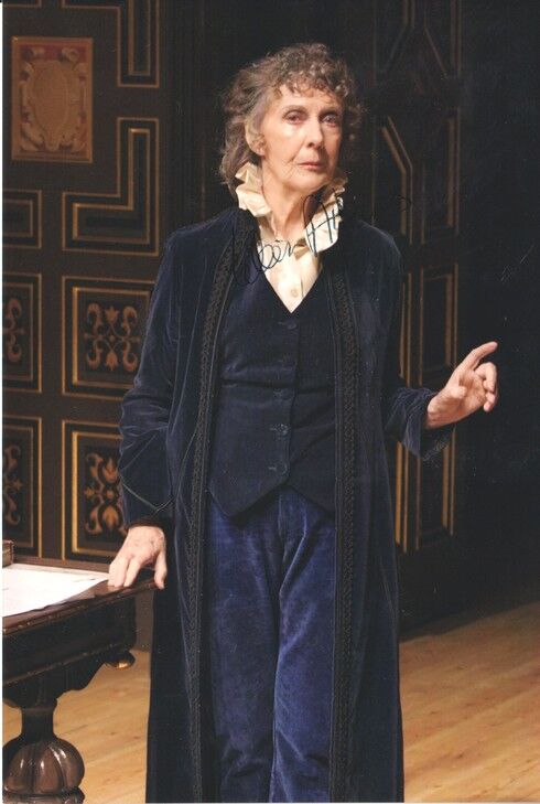 Autogramm Film (UK) | Eileen ATKINS | 2016 Foto (Portrait Color XM) "The Crown"