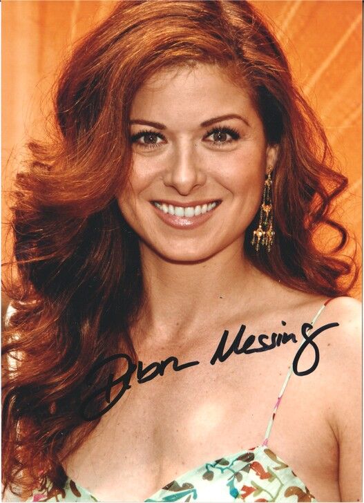 Autogramm Film (USA) | Debra MESSING | 2000er Foto (Portrait Color XM) "Will+Grace" SEXY
