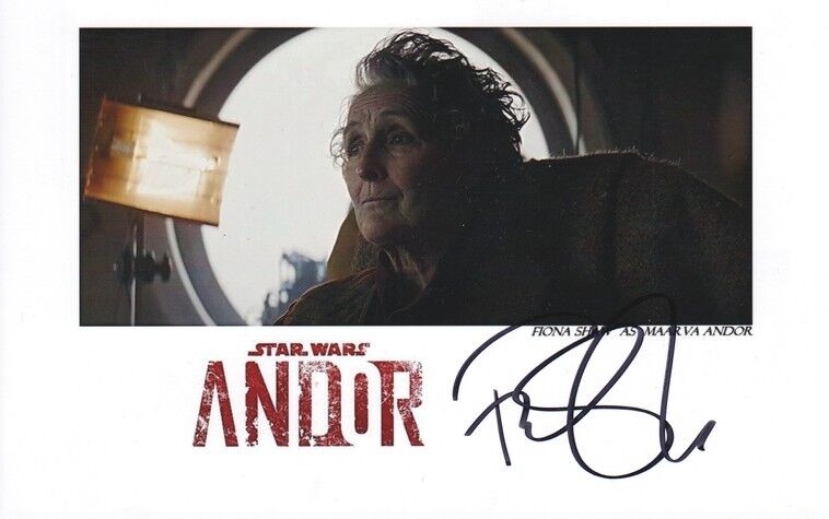 Autogramm Film (UK) | Fiona SHAW | 2022 Foto (Filmszene Color XM) "Star Wars"