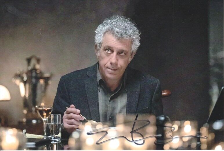Autogramm Film (USA) | Eric BOGOSIAN | 2022 Foto (Filmszene Color XM) "Interview Vampire" 2