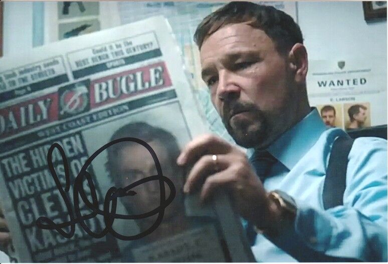 Autogramm Film (UK) | Stephen GRAHAM | 2021 Foto (Filmszene Color XM) "Venom"