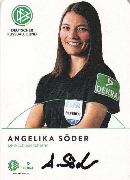 Autogramm Fussball | Schiedsrichter | 2019 Dekra | Angelika SÖDER