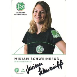 Autogramm Fussball | Schiedsrichter | 2019 Dekra | Miriam SCHWEINEFUSS