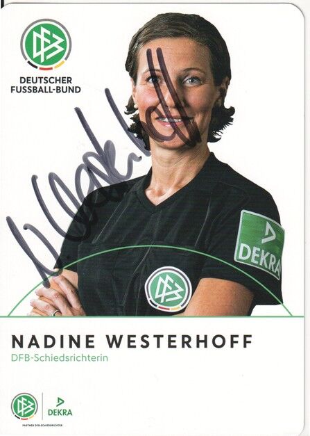 Autogramm Fussball | Schiedsrichter | 2019 Dekra | Nadine WESTERHOFF