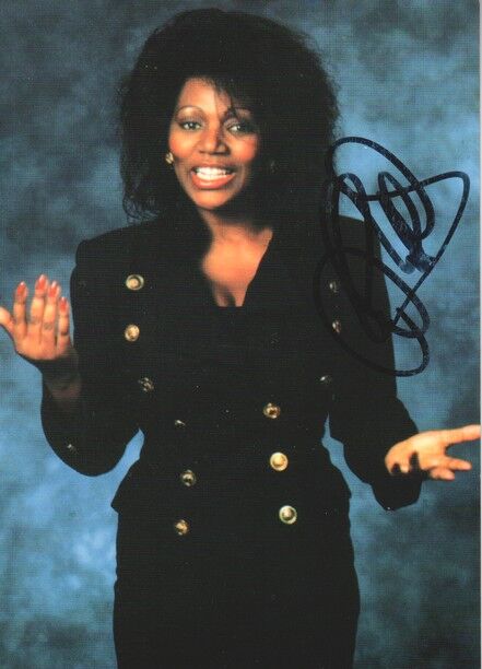 Autogramm Pop (UK) | Liz MITCHELL | 1990er (Portrait Color P&P) Boney M