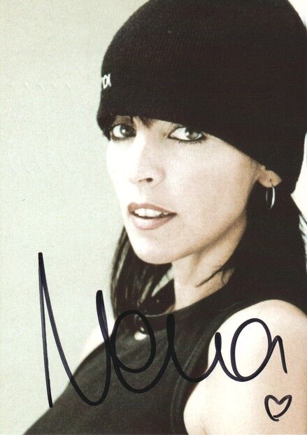 Autogramm Rock | NENA | 2003 "feat. Nena" (Portrait Color Warner)