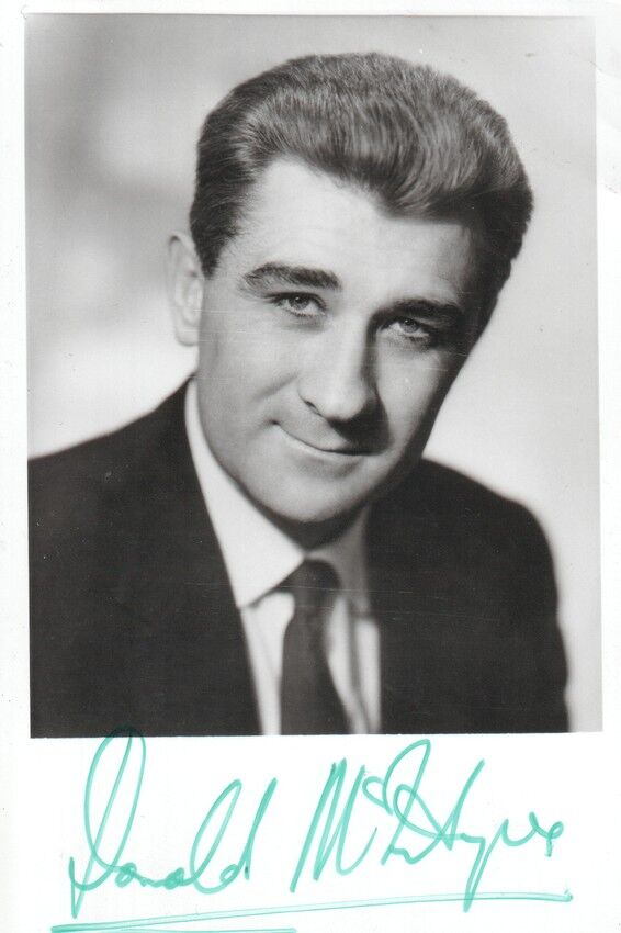 Autogramm Klassik (NZ) | Donald McINTYRE | 1960er (Portrait SW)