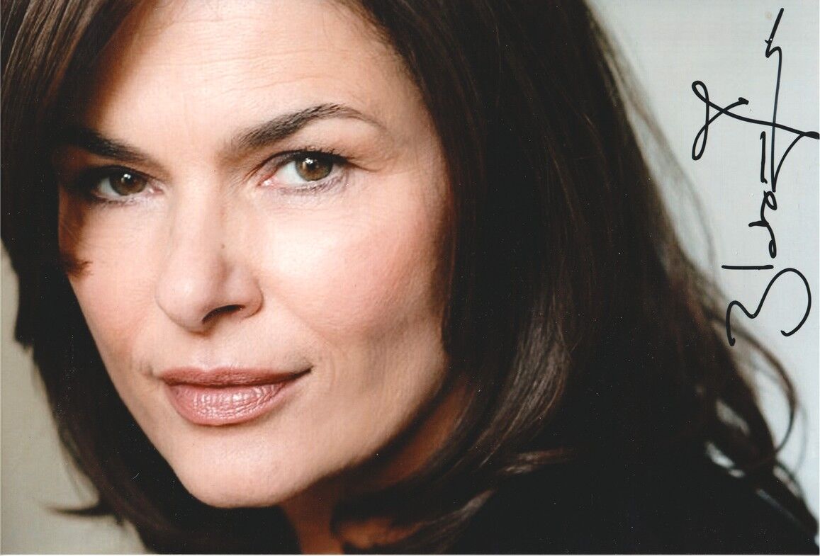 Autogramm Schauspieler | Barbara AUER | 2000er Foto (Portrait Color XL) Guldener