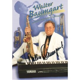 Autogramm Musik | UM 8 KOMMT HARALD | 2010er (Portrait SW)