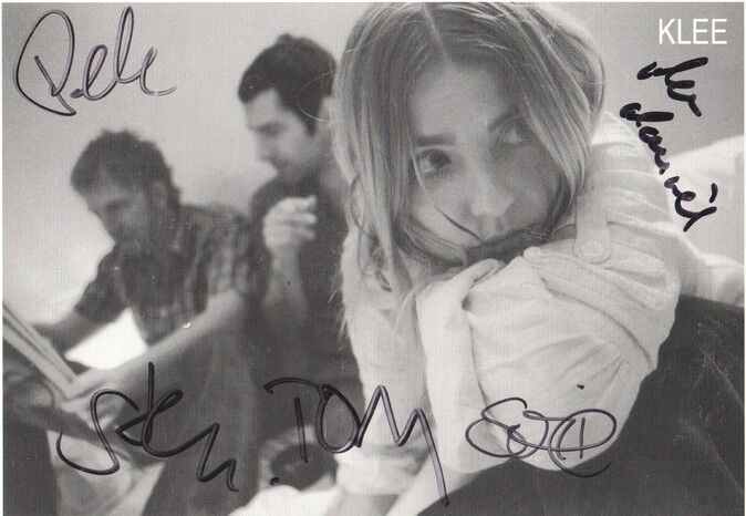 Autogramme Pop | KLEE | 2010er (Gruppenbild SW)