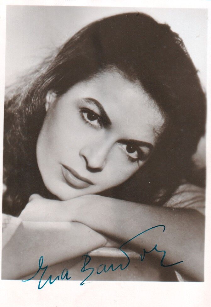 Autogramm Schauspieler | Eva BARTOK | 1950er (Portrait SW)