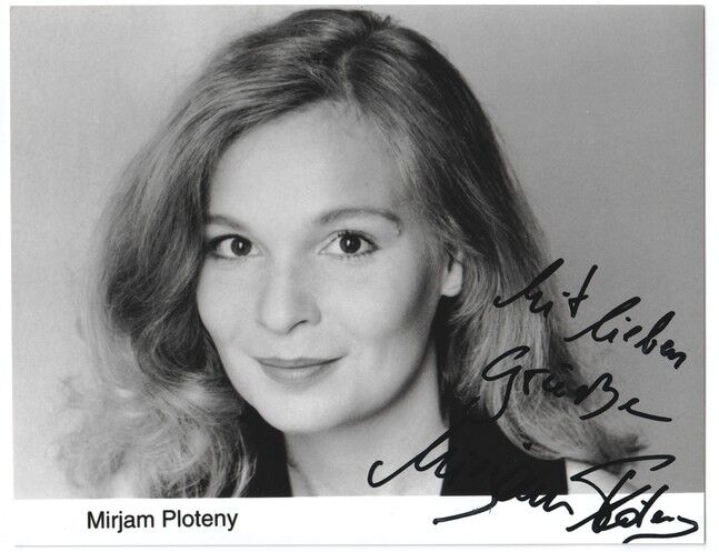 Autogramm Schauspieler | Mirjam PLOTENY | 2000er Foto (Portrait SW)