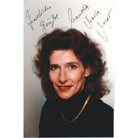 Autogramm Schauspieler | Claudia Maria MEYER | 2000er Foto (Portrait Color)
