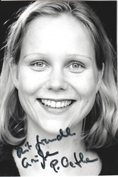 Autogramm Schauspieler | Petra OETKEN | 2000er Foto (Portrait SW) Frank