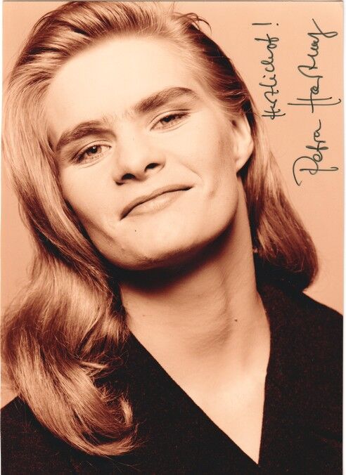 Autogramm Schauspieler | Petra HARTUNG | 2000er Foto (Portrait SW)
