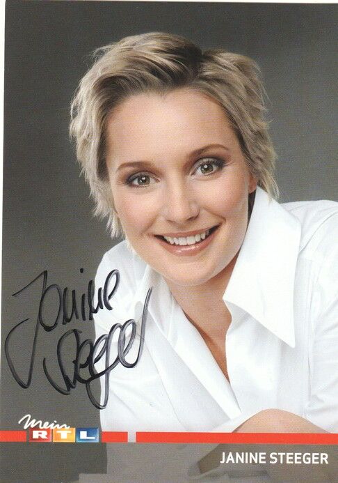 Autogramm TV | RTL | Janine STEEGER | 2010er (Portrait Color Stempell)