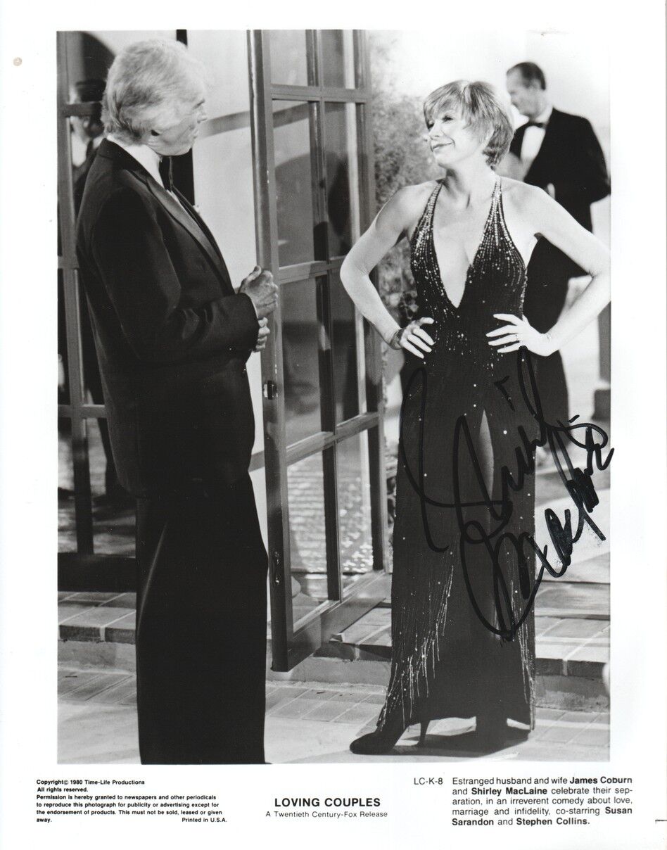Autogramm Film (USA) | Shirley MacLAINE | 1980 Foto "Loving Couples" (Filmszene SW XL)