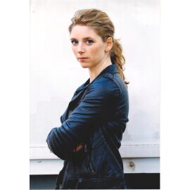Autogramm Schauspieler | Lisa GROSCHE | 2010er Foto (Portrait Color XL)