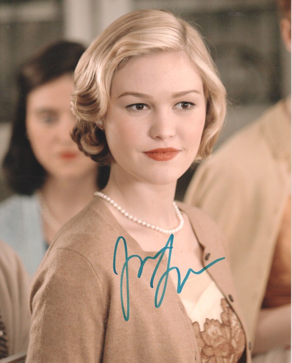 Autogramm Film (USA) | Julia STILES | 2003 Foto "Mona Lisa Smile" (Portrait Color XL)