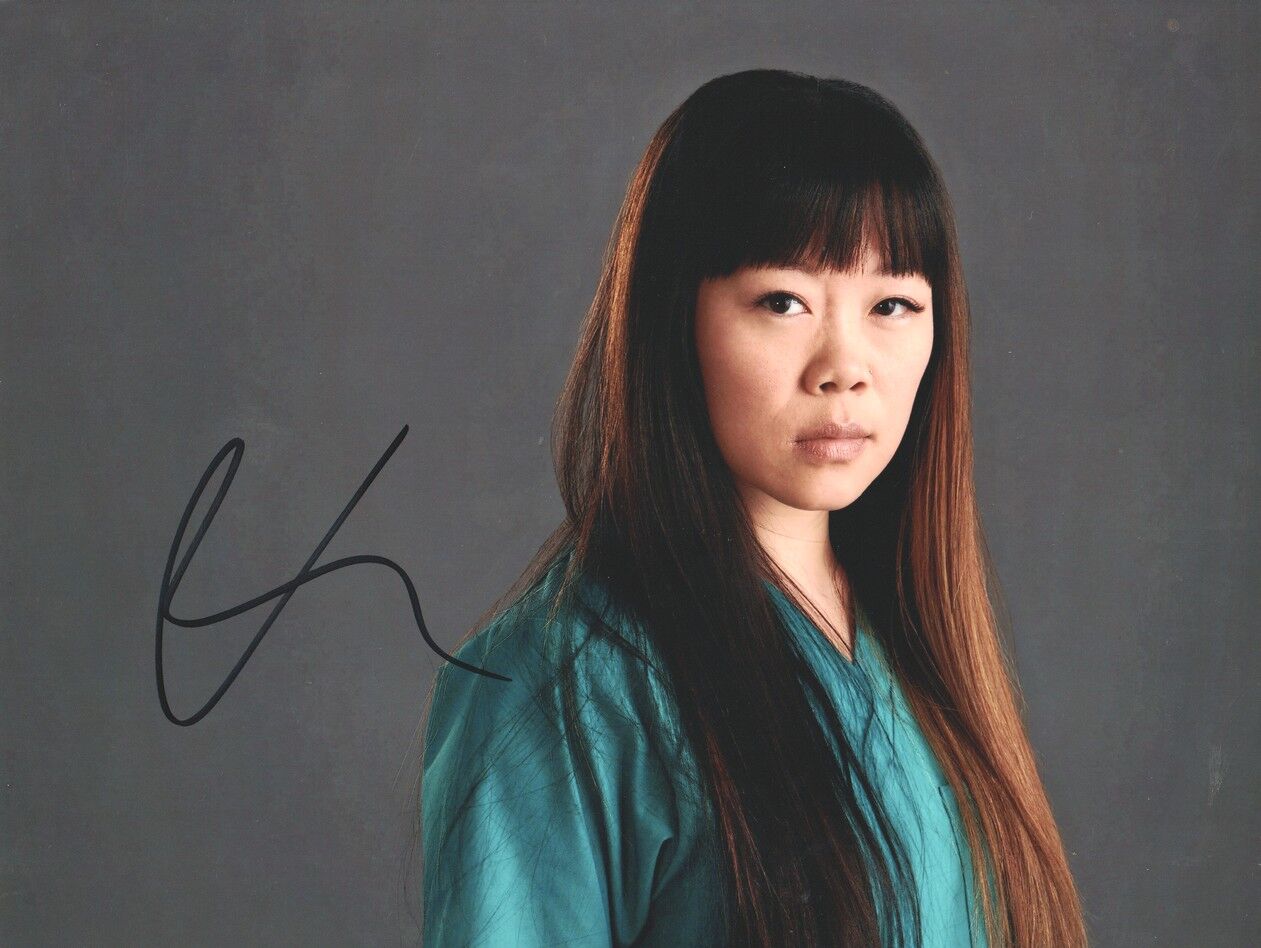 Autogramm Film (CAN) | Grace Lynn KUNG | 2010er Foto (Portrait Color XL)