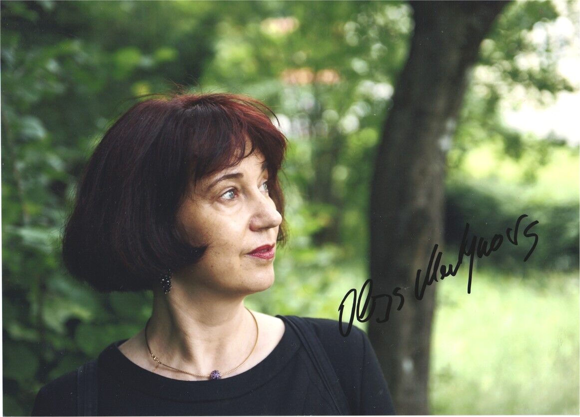 Autogramm Literatur | Olga MARTYNOVA | 2010er Foto (Portrait Color XL)