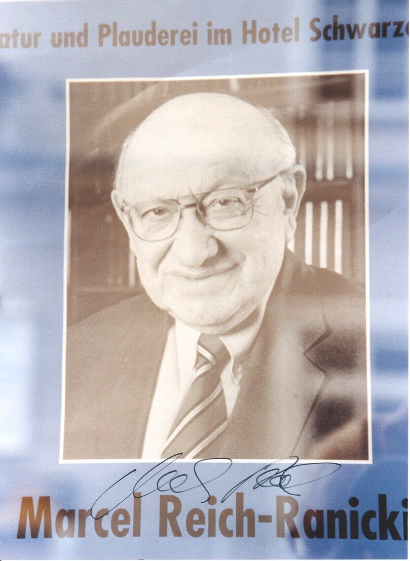 Autogramm Literatur | Marcel REICH-RANICKI | 2000er Foto (Portrait SW XL)