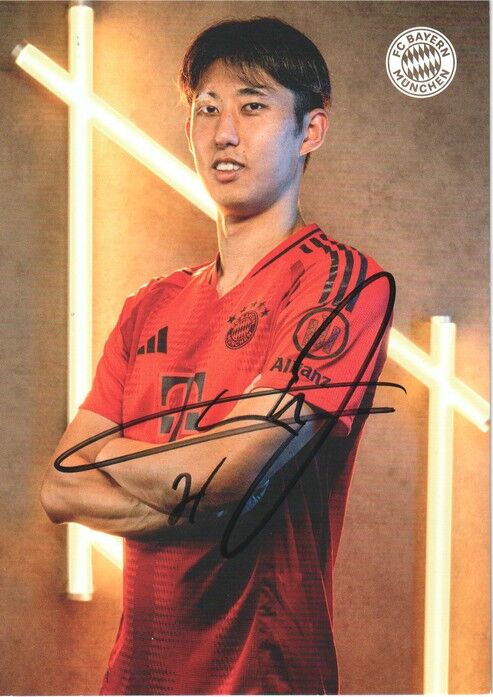 Autogramm Fussball | FC Bayern München | 2024 | Hiroki ITO
