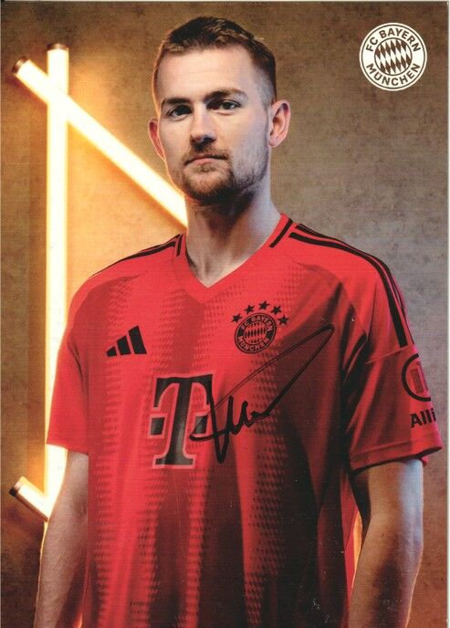 Autogramm Fussball | FC Bayern München | 2024 | Matthijs DE LIGT