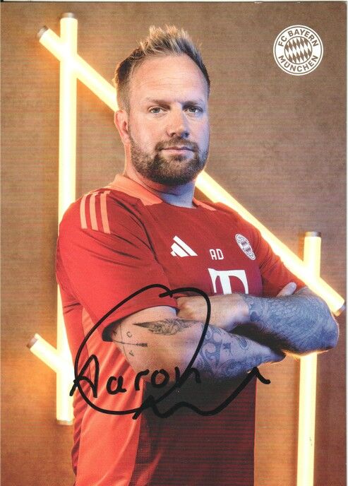 Autogramm Fussball | FC Bayern München | 2024 | Aaron DANKS
