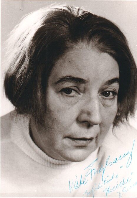 Autogramm Schauspieler | Käte FRIEGLSANG (?) | 1970er (Portrait SW)