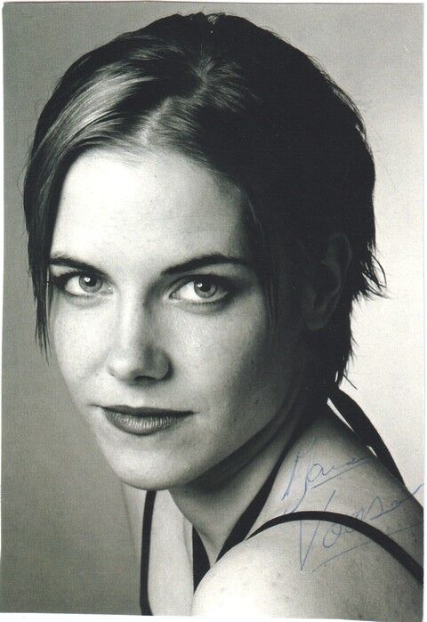 Autogramm Schauspieler | Jana VOOSEN | 2000er (Portrait SW)