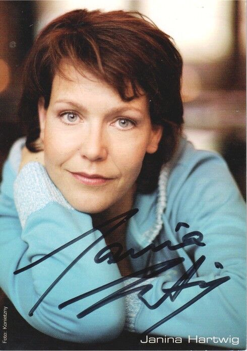 Autogramm Schauspieler | Janina HARTWIG | 2010er (Portrait Color Konietzny)