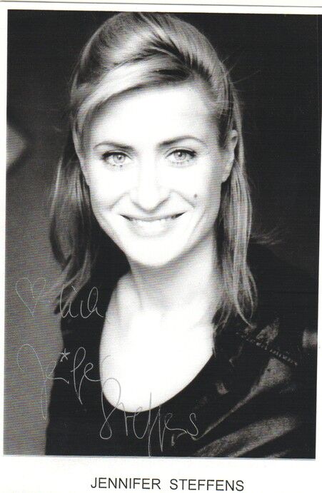 Autogramm Schauspieler | Jennifer STEFFENS | 2000er (Portrait SW)