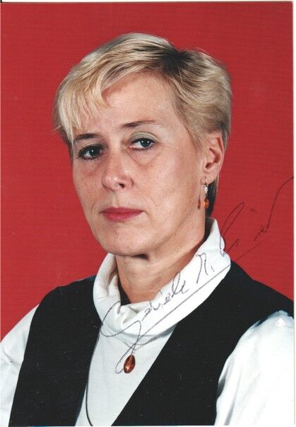 Autogramm Schauspieler | Gabriele PÜTTNER | 1990er Foto (Portrait Color)