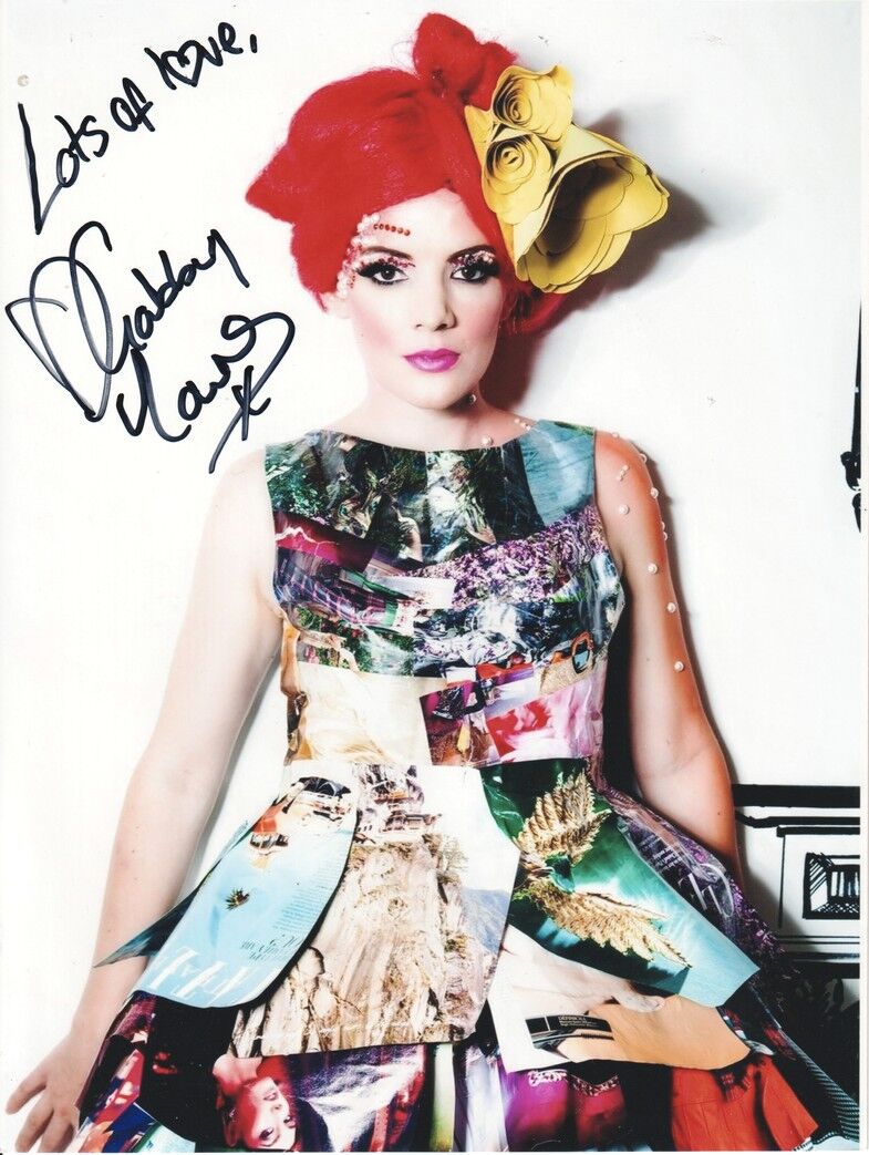 Autogramm Rock (UK) | Gabby YOUNG | 2009 Foto (Portrait Color XL) 2