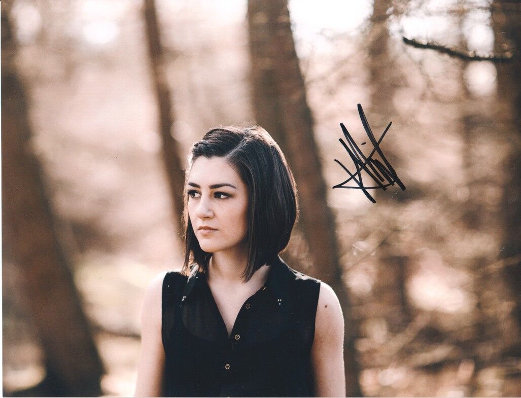 Autogramm Rock (UK) | Hannah TRIGWELL | 2014 Foto (Portrait Color XL)
