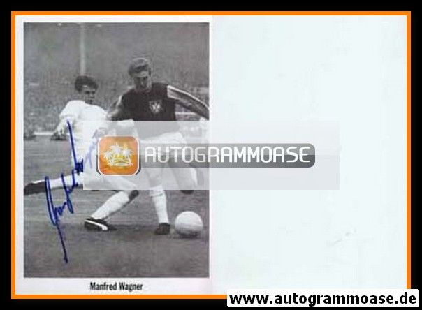 Autogramm Fussball | TSV 1860 München | 1960er Retro | Manfred WAGNER (Zweikampf)