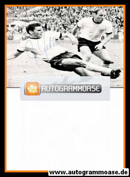 Autogramm Fussball | DFB | 1966 | Wolfgang WEBER (Spielszene mit Seeler Finale)