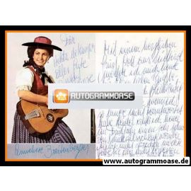 Autogramm Volksmusik | Anneliese BREITENBERGER | 1970er (Portrait mit Gitarre)