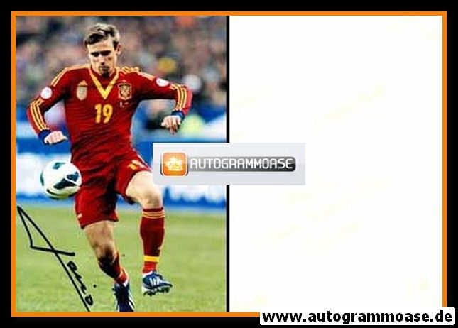 Autogramm Fussball | Spanien | 2010er Foto | Nacho MONREAL (Spielszene Color)