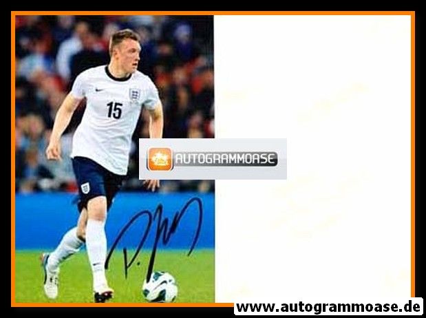 Autogramm Fussball | England | 2010er Foto | Phil JONES (Spielszene Color)