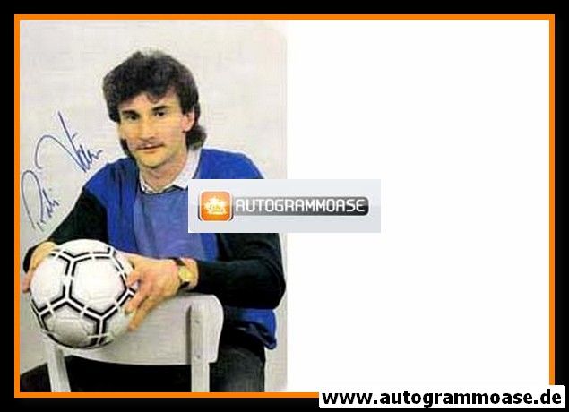 Autogramm Fussball | DFB | 1980er | Rudi VÖLLER (Portrait Color mit Ball) 1