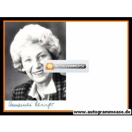 Autogramm Politik | SPD | Annemarie RENGER | 1970er (Portrait SW)