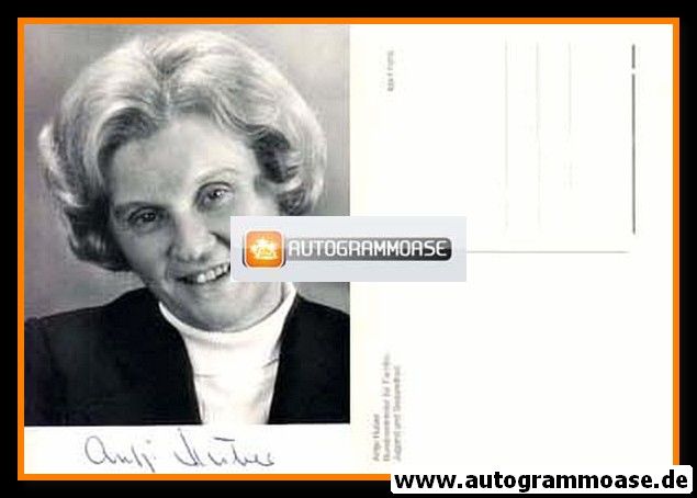 Autogramm Politik | SPD | Antje HUBER | 1970er (Portrait SW) 3