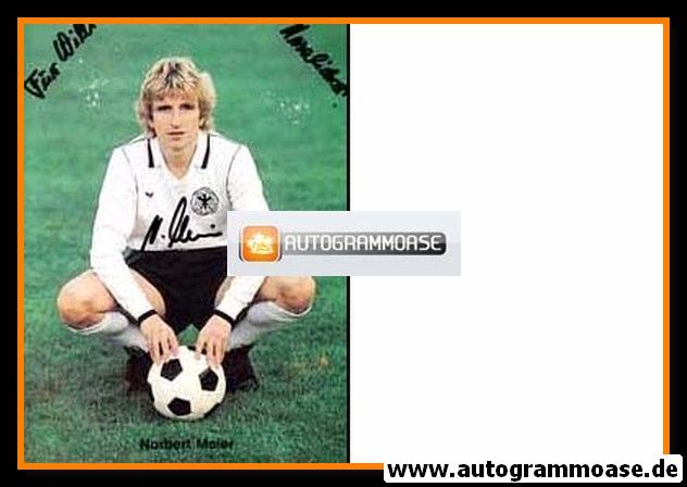Autogramm Fussball | DFB | 1980er | Norbert MEIER (Portrait Color mit Ball)