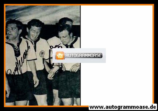 Autogramme Fussball | DFB | 1958 WM Foto | Georg STOLLENWERK + Uwe SEELER (Gruppenbild)